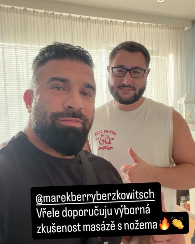 Josef R. s Markem po masáži